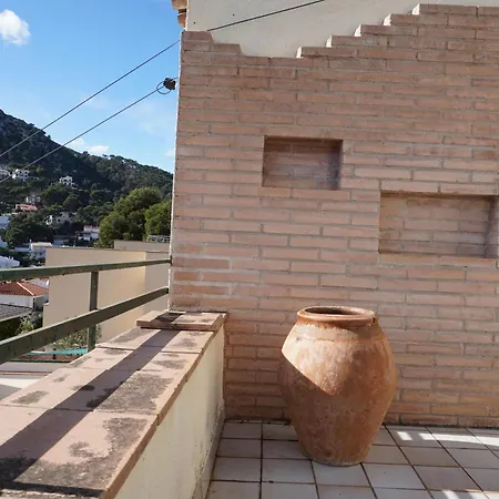 Escoles 1 - L'estartit; Centro - Es-323-91 Apartment