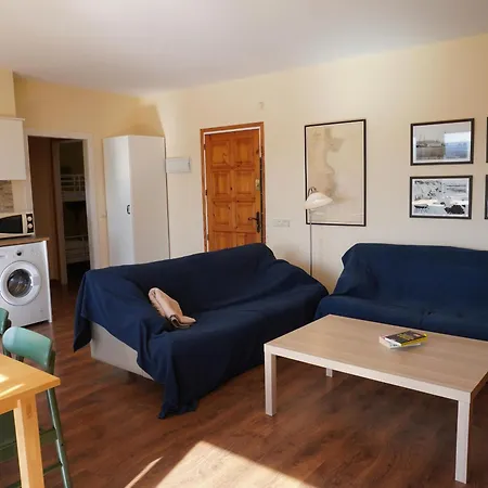 Escoles 1 - L'estartit; Centro - Es-323-91 Apartment *